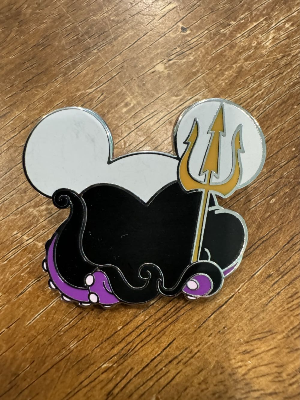 Frozen - 10th Anniversary - Triple Folded Pin - Ltd Release