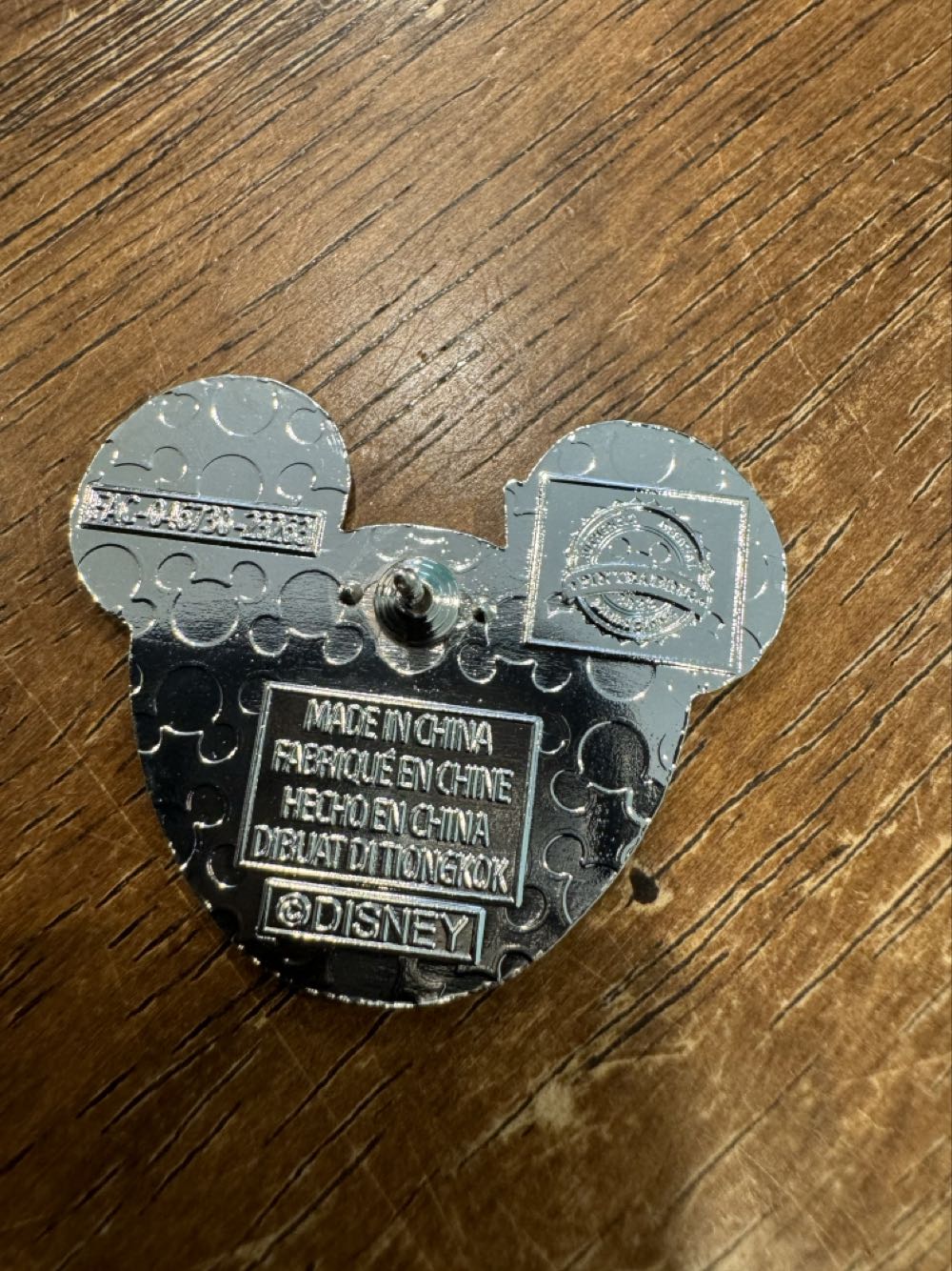 Queen Of Hearts, Villains Mickey Ears   pin collectible - Main Image 2
