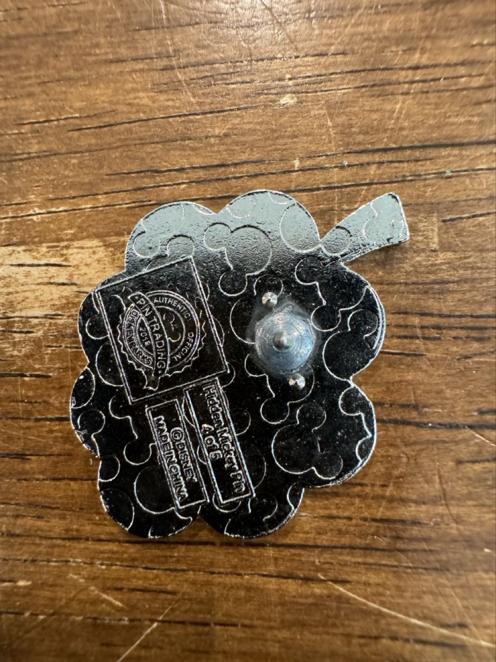 Grapes, hidden, Mickey, no color  pin collectible - Main Image 2