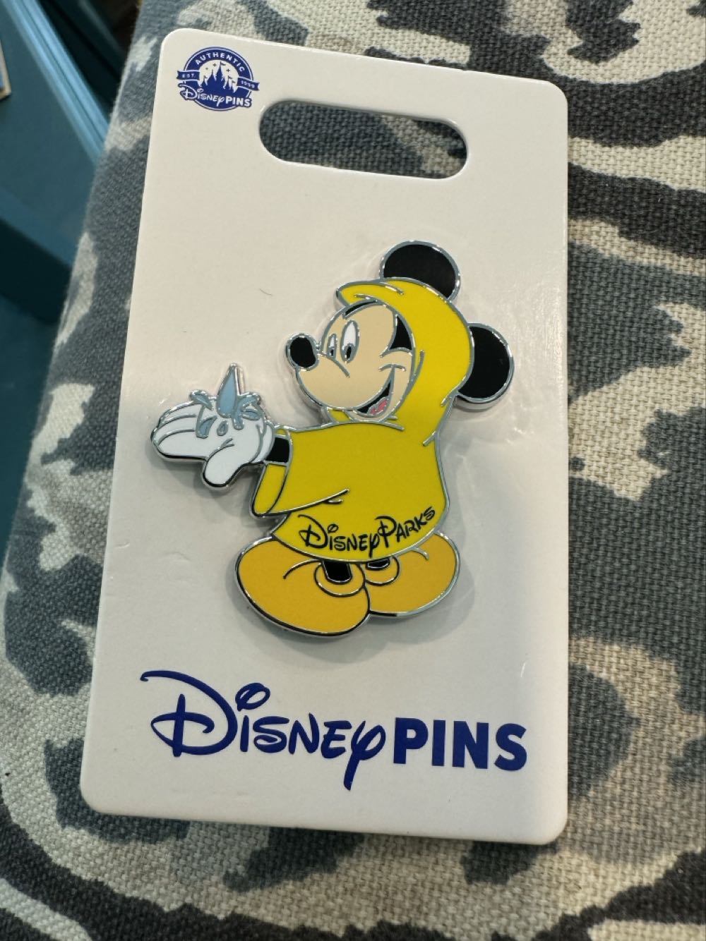 Mickey Mouse  - Enamal pin collectible [Barcode 400974368791] - Main Image 2