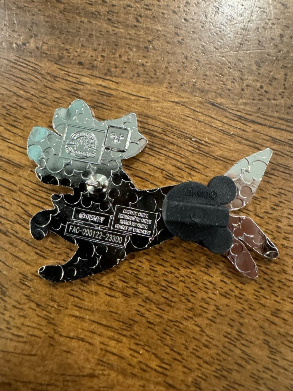 Dodger, Oliver And Company   pin collectible - Main Image 2