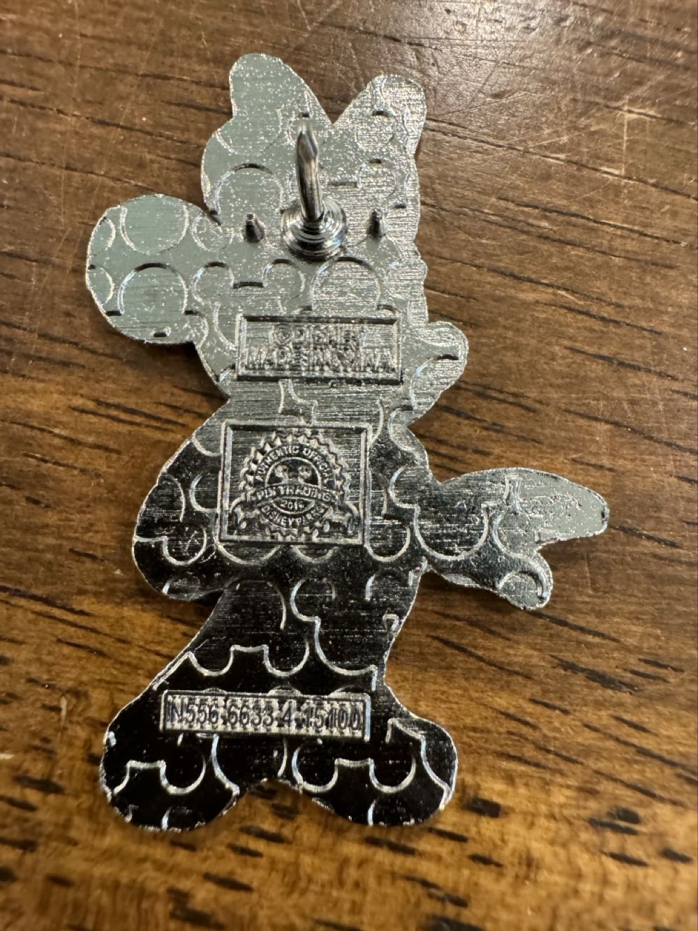 Minnie Mouse, Nurse  pin collectible - Main Image 2