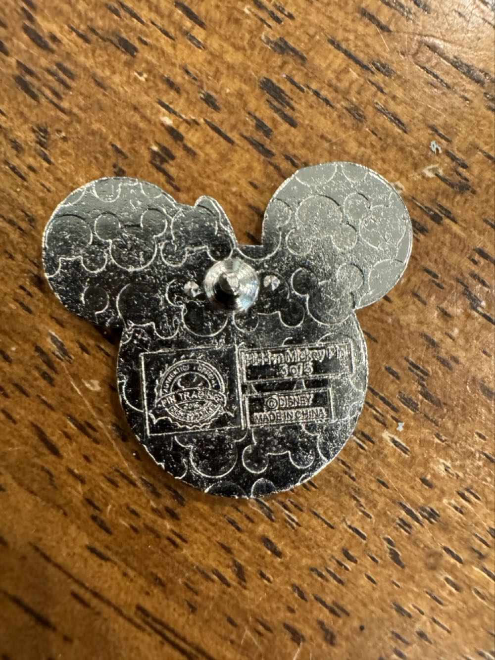 Mickey Ears, Yellow Apple  pin collectible - Main Image 2