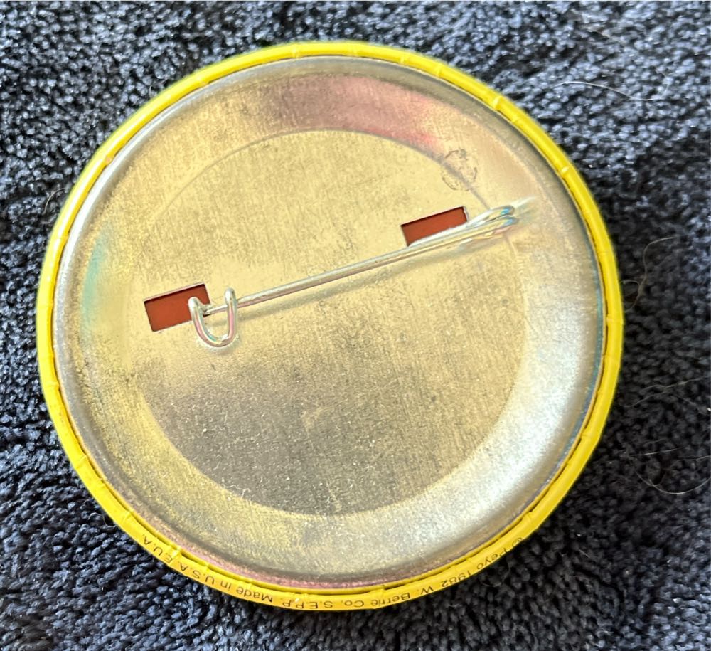 Smurf Button  pin collectible - Main Image 2