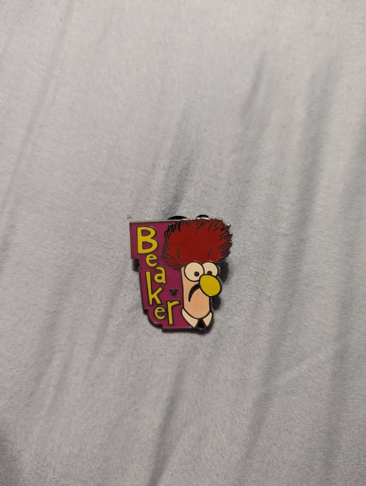 WDW - MNSSHP 2005 - Barnstormer Goofy