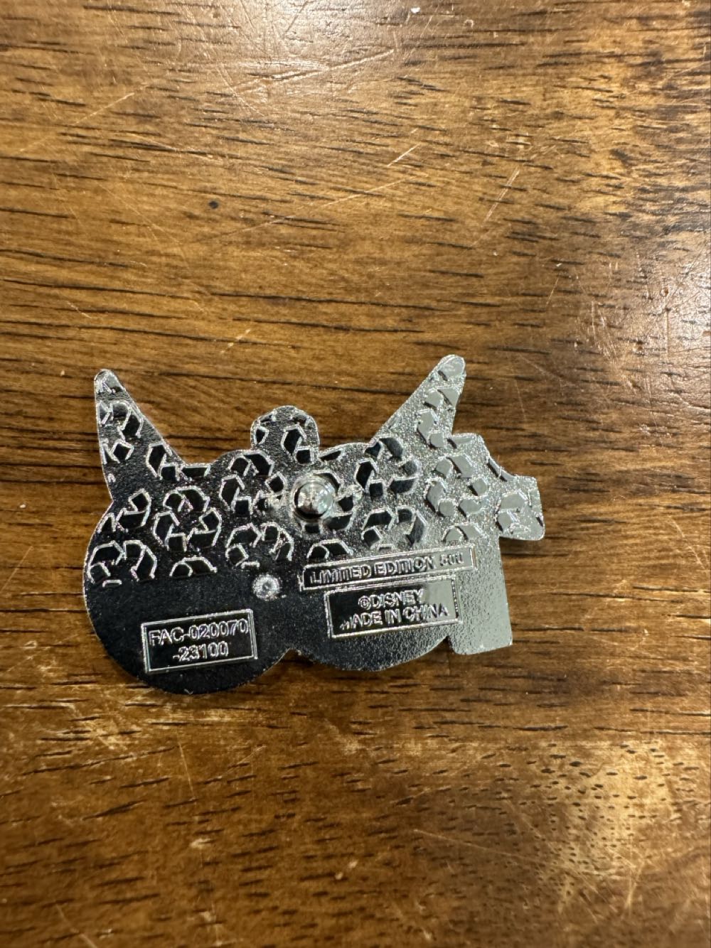 Tinker Bell, Disney 100  pin collectible - Main Image 2