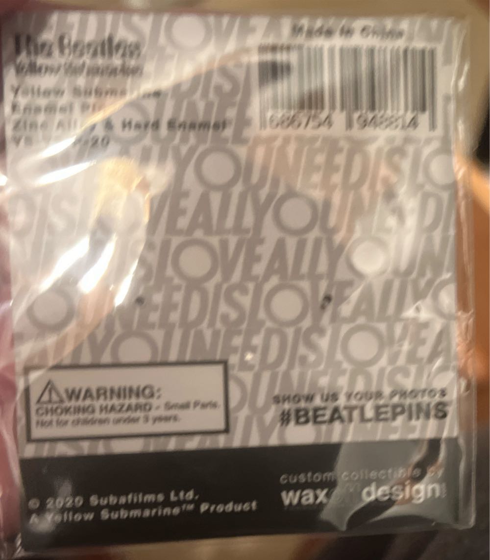 The Beatles Yellow Submarine  pin collectible [Barcode 686754948814] - Main Image 3