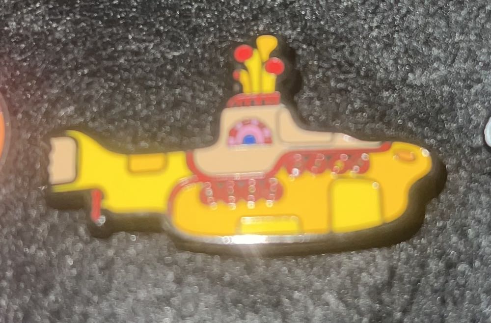 The Beatles Yellow Submarine  pin collectible [Barcode 686754948814] - Main Image 4