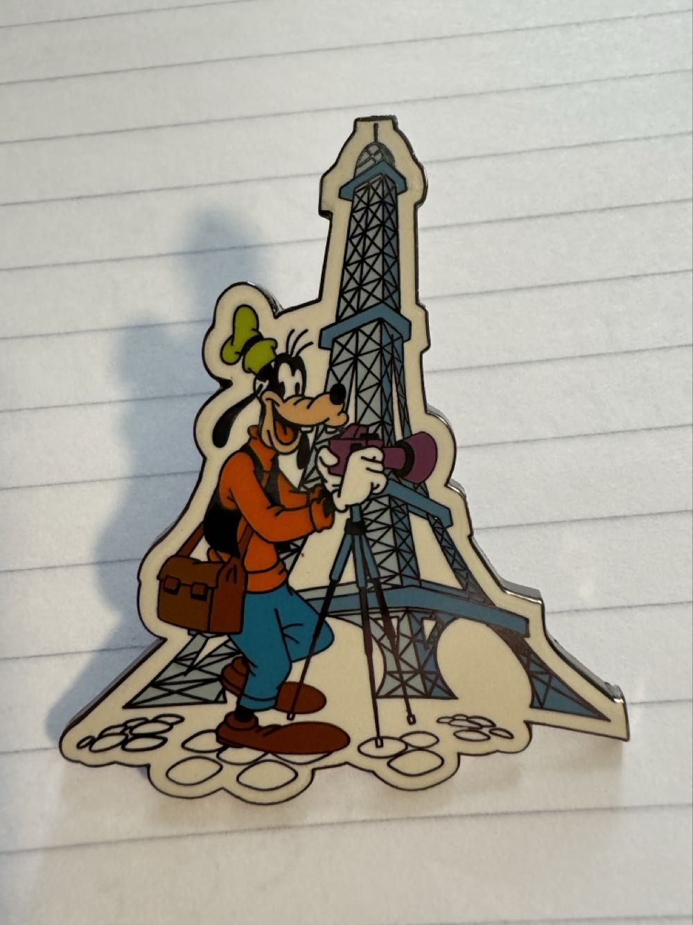 Goofy Eifel Tower  pin collectible - Main Image 2