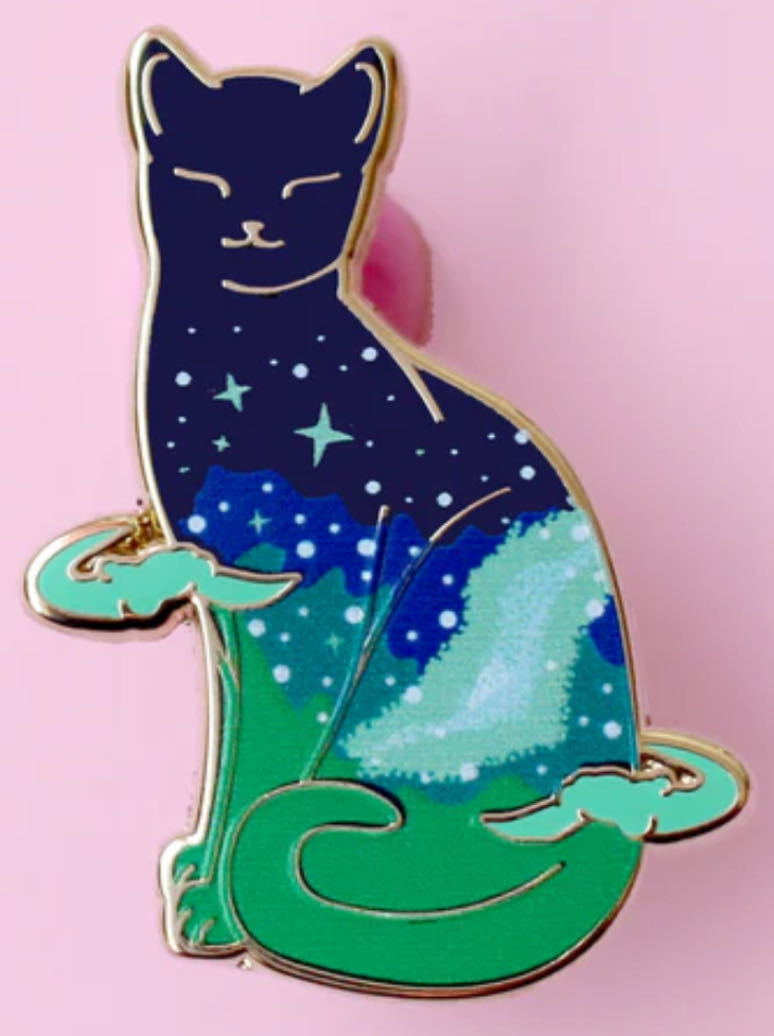 Tree With Lots Of Green Leaves Brown Trunk