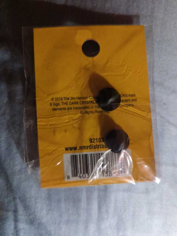 Dark Crystal - Enamel Pin Rubber Back pin collectible [Barcode 840391138834] - Main Image 3
