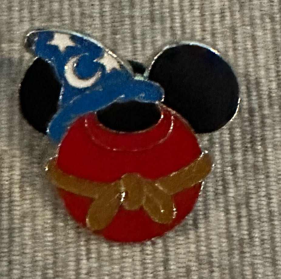 #Mickey Mouse Icon Character Mystery Collection  pin collectible - Main Image 2