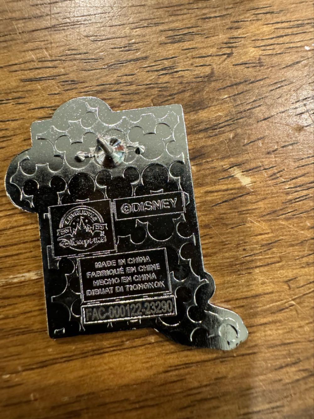 Mickey Mouse, Hand Out  pin collectible - Main Image 2