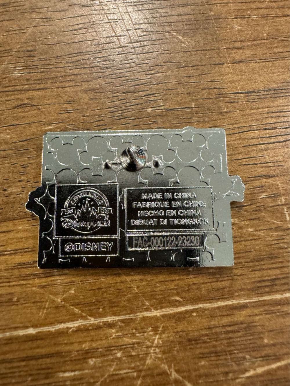 Chip And Dale, Yellow Square  pin collectible - Main Image 2