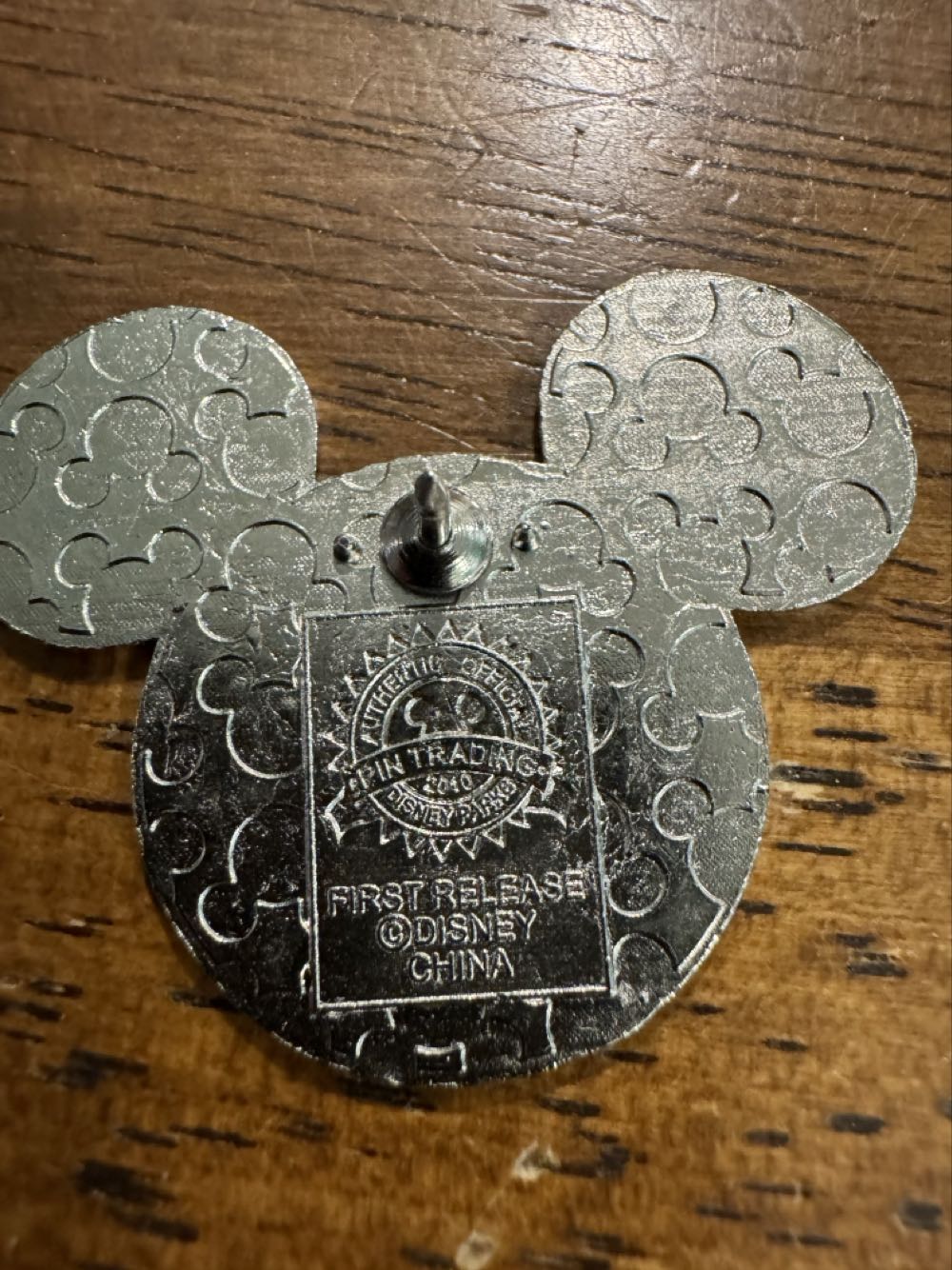 Mickey Mouse Ears Icon, Globe  pin collectible - Main Image 2