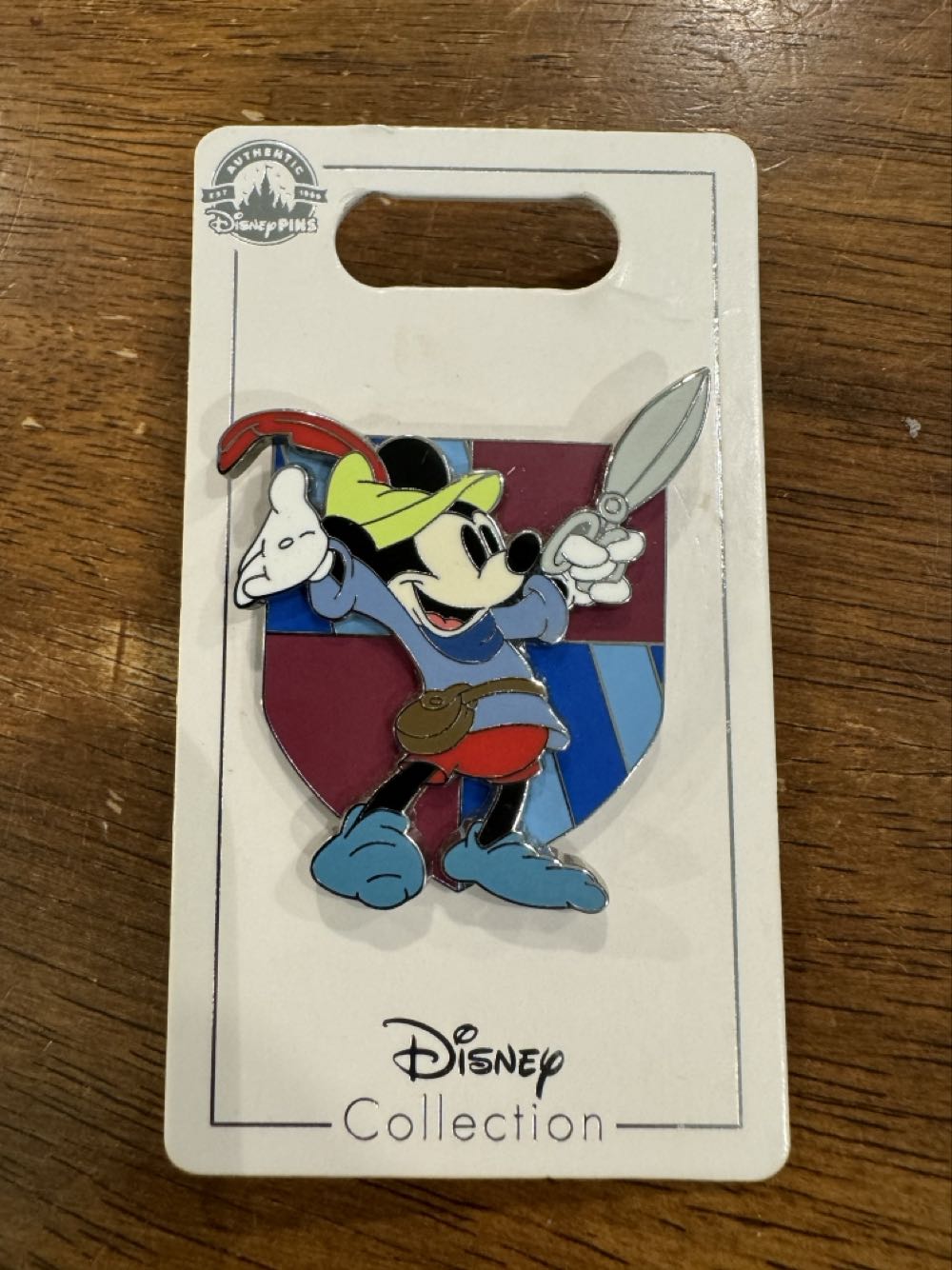 Mickey Mouse & Scissors, Brave Little Tailor  pin collectible [Barcode 400948865257] - Main Image 2
