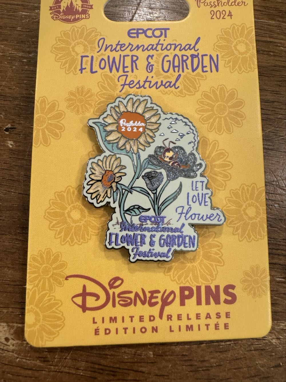 Epcot Flower And Garden Festival, Spike The Bee, 2024 Passholder - Limited Release pin collectible [Barcode 400969968999] - Main Image 2