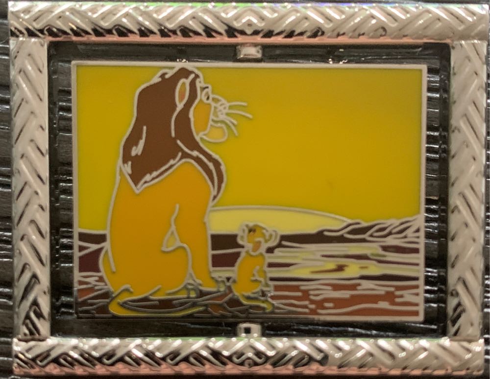 Heroes Vs Villains - Lion King Spinner  pin collectible - Main Image 2