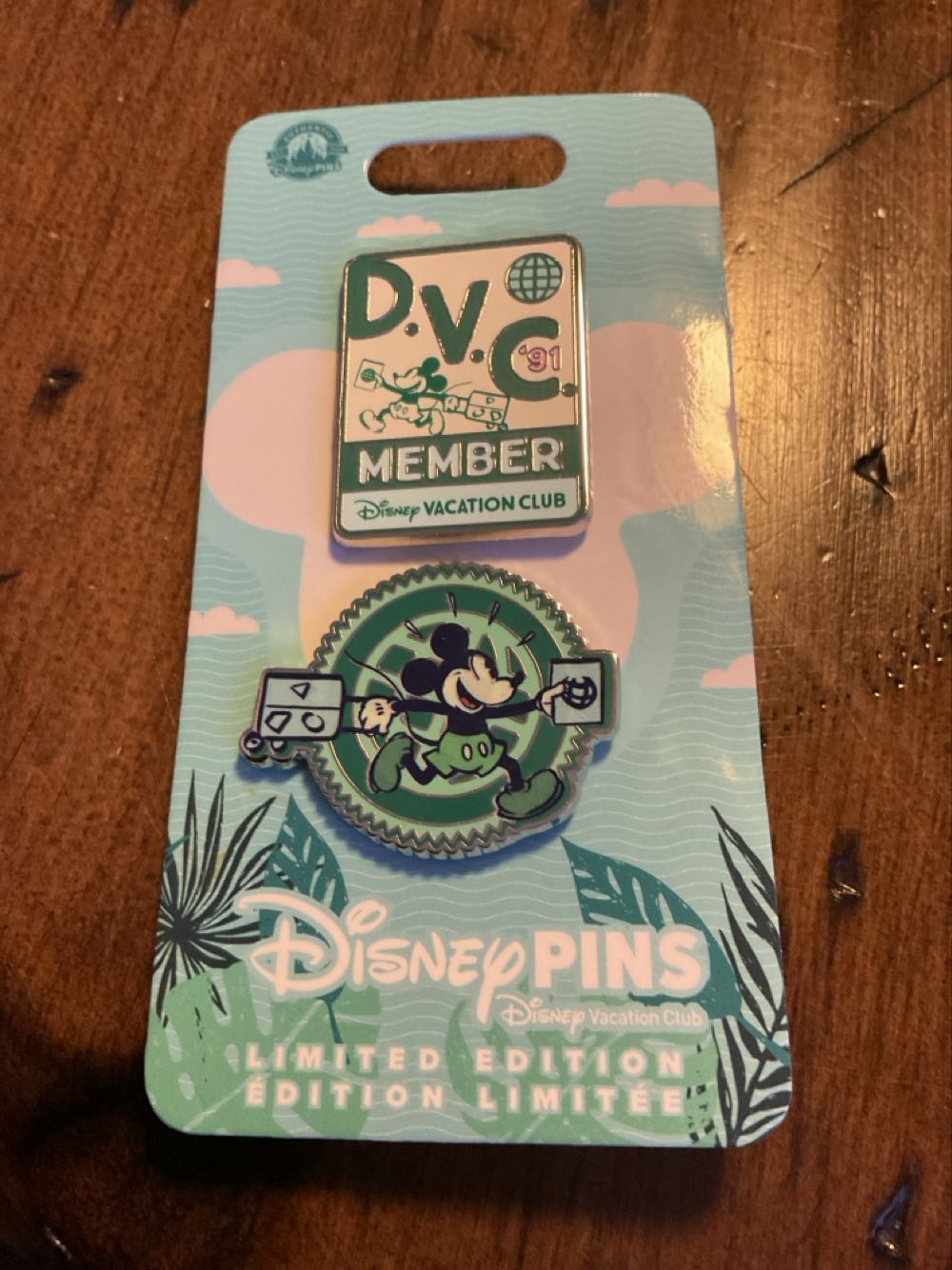 Gideons bakehouse, chocolate chip cookie with wings