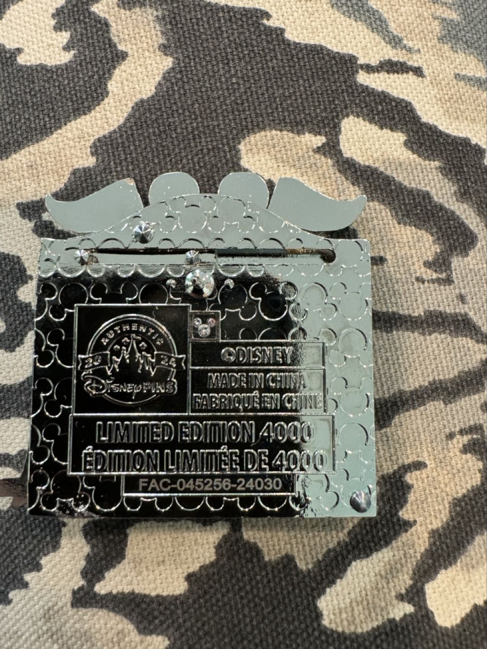 Bicoastal Adventures - Walt Disney’s Enchanted Tiki Room - Limited Edition pin collectible [Barcode 400971219980] - Main Image 3