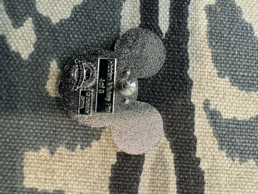 Mickey Ears Icon, Wilderness Lodge, 3 Triangles  pin collectible - Main Image 2