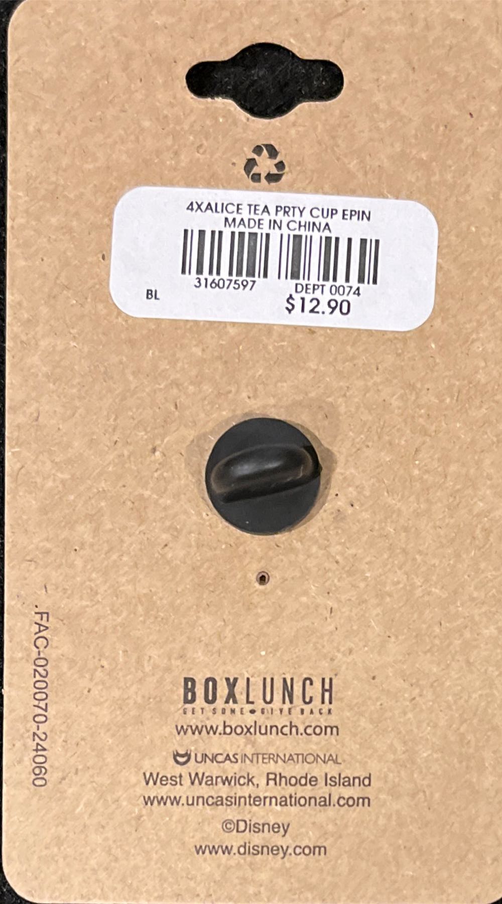 Tea Party Picnic - Boxlunch pin collectible [Barcode 31607597] - Main Image 2