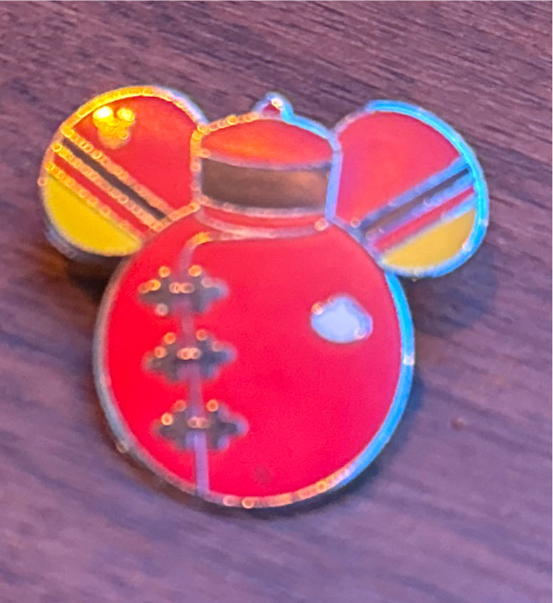 #WDW Hidden Mickey Series 2015 Wave A  pin collectible - Main Image 2