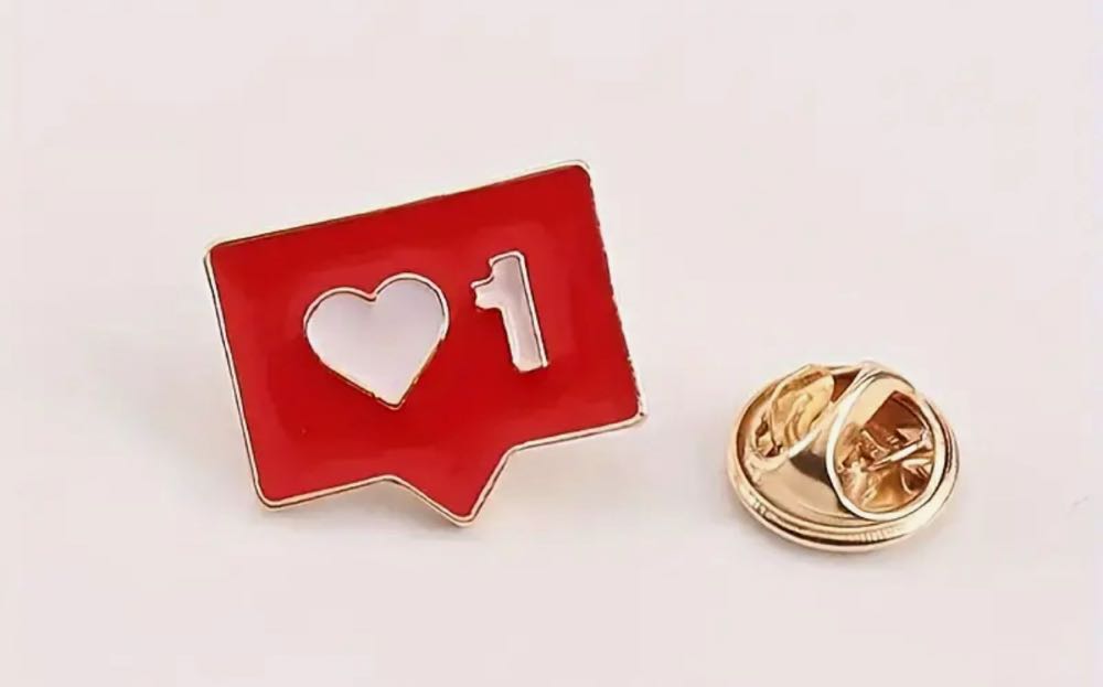 Instagram Like Nofication Pin - Brooch pin collectible - Main Image 3