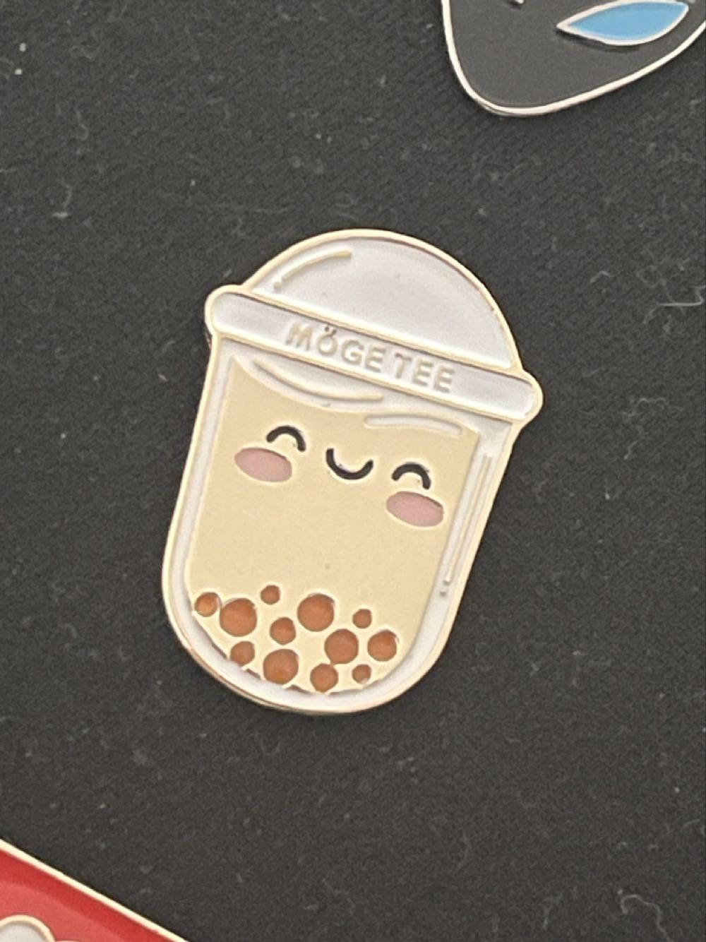 MOGE TEE Boba Pin - Brooch pin collectible - Main Image 2