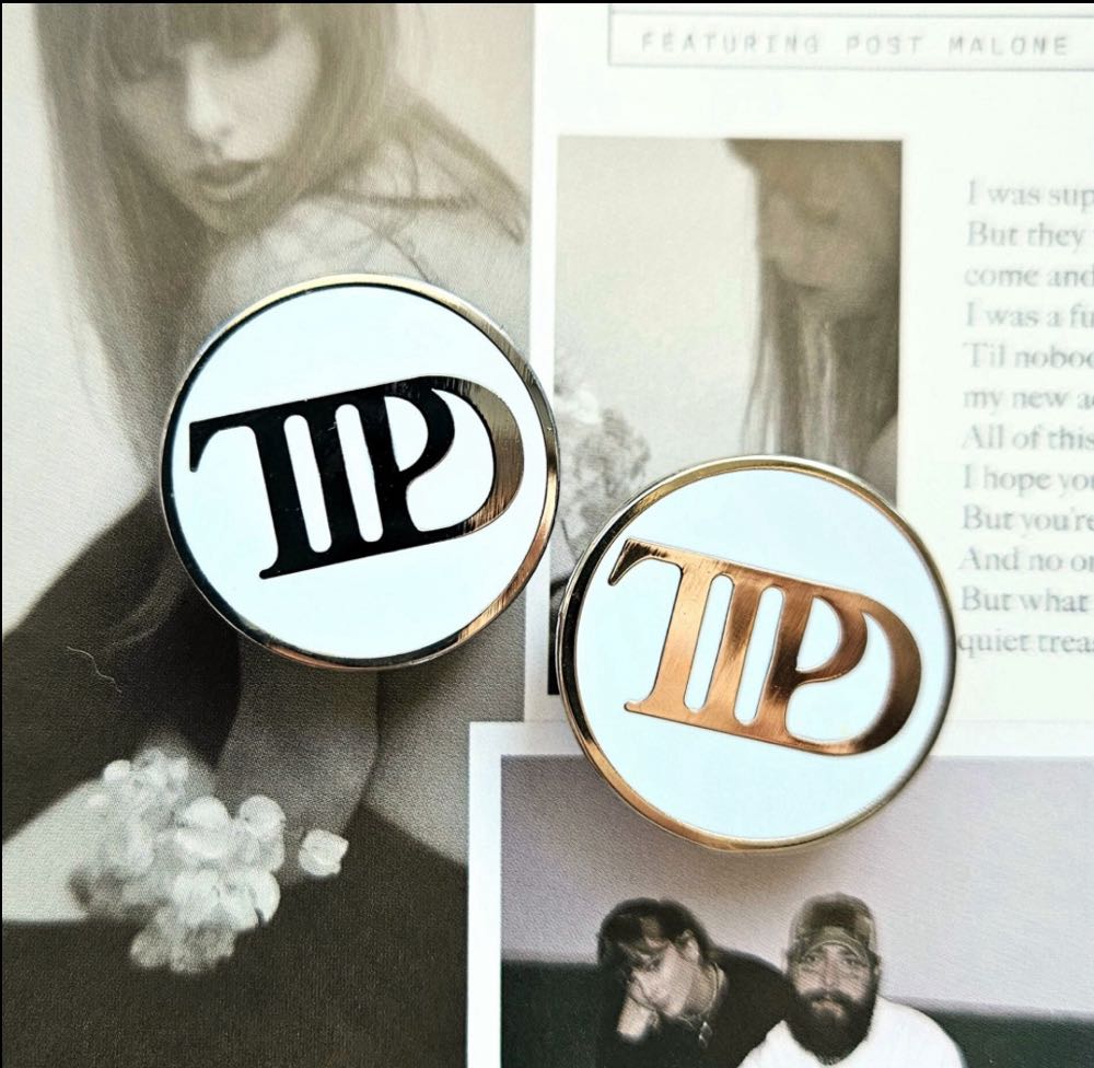 Hitchhiking Ghosts Ornament Pin