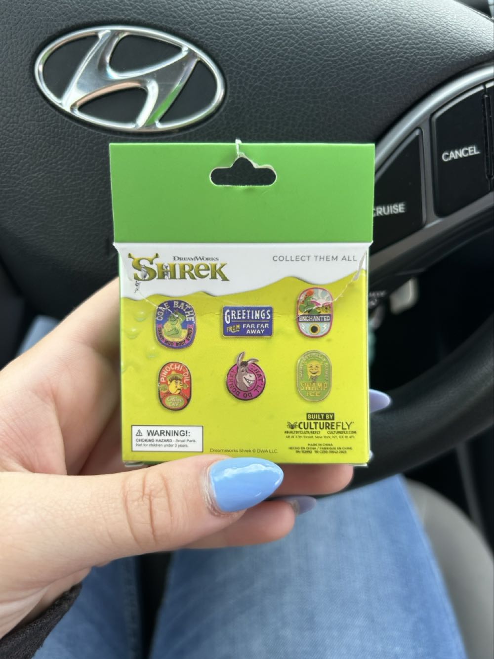 Shrek  pin collectible - Main Image 2