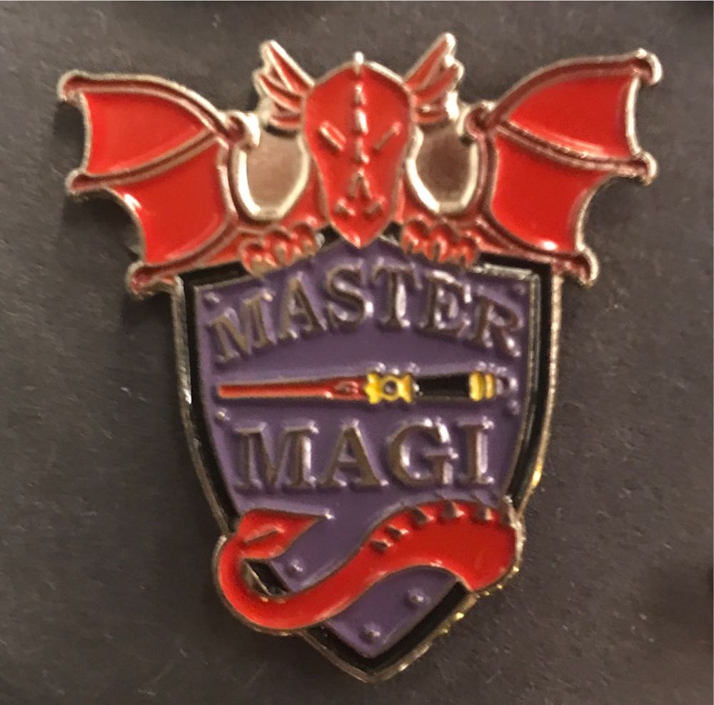 DVC MICKEY WITH SUIT CASES