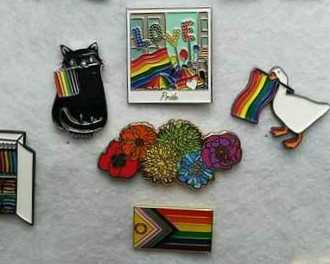 Regenbogen- Blumen  - Pride pin collectible - Main Image 2