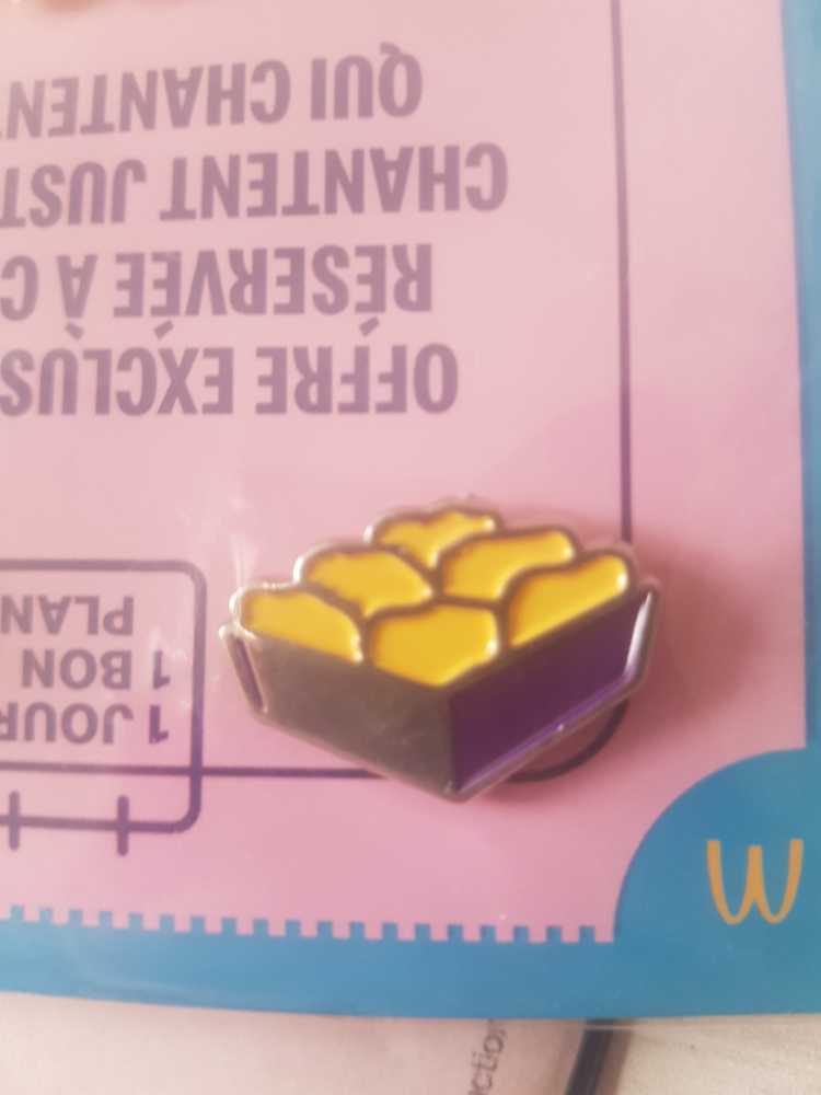 Macdonalds  pin collectible - Main Image 2