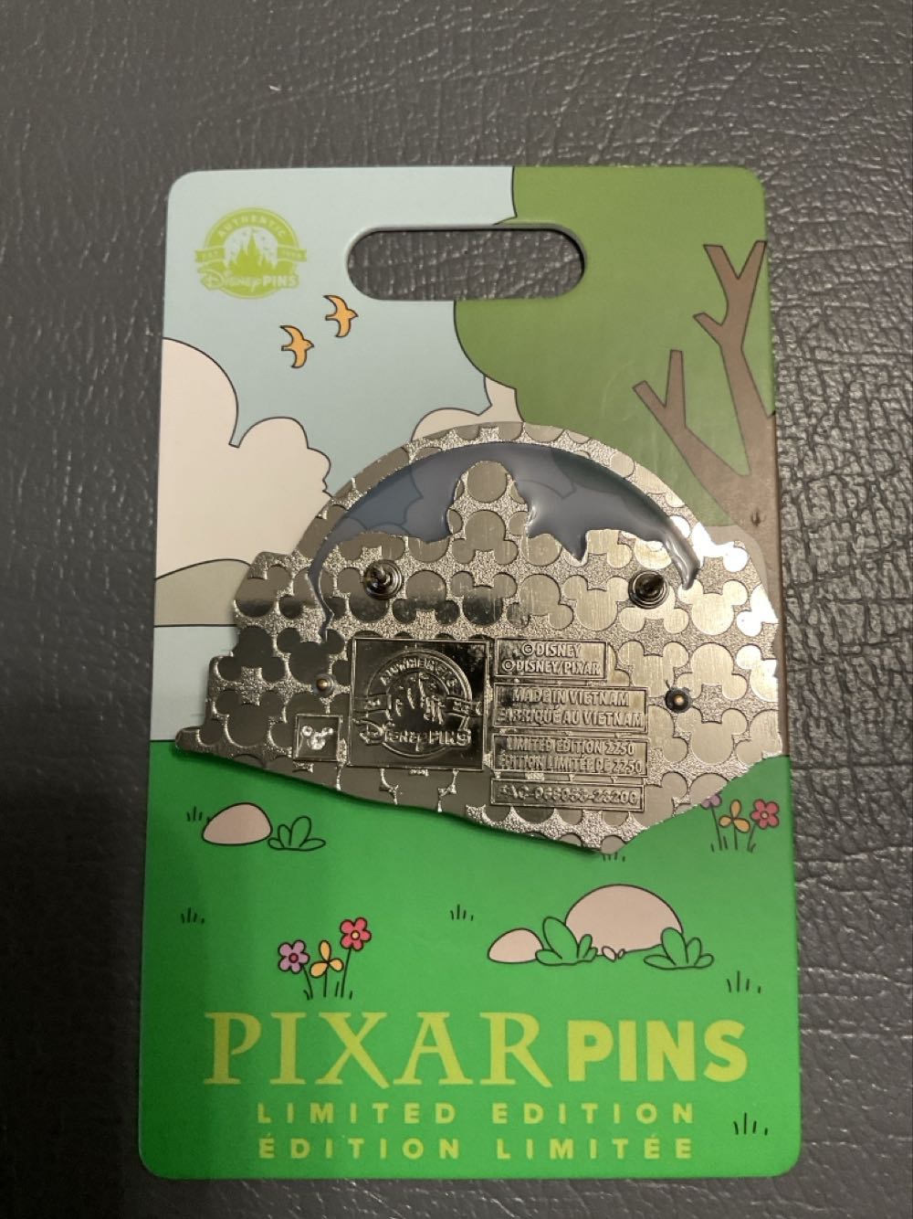 Picnic In The Park - The Incredibles - Ltd Edition 2250  pin collectible - Main Image 2