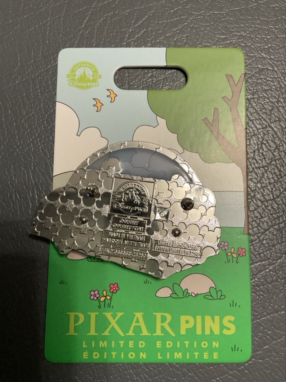 Picnic In The Park - Luca - Ltd Edition 2250  pin collectible - Main Image 2