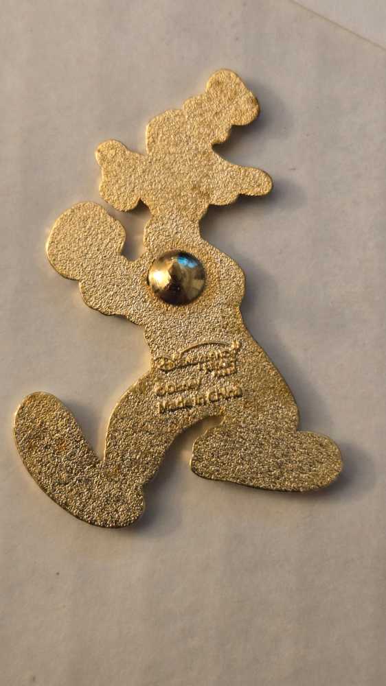 Goofy Walking  pin collectible - Main Image 2