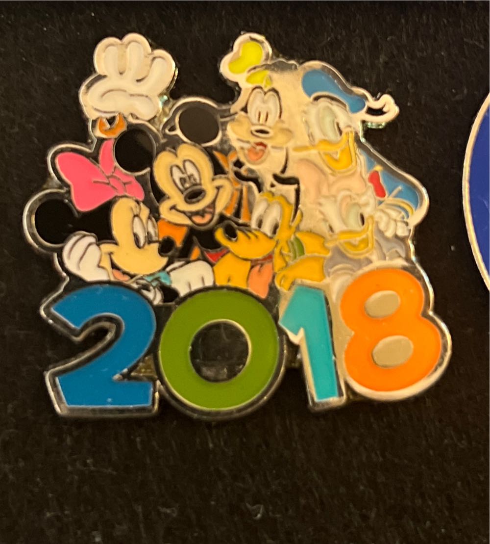 Tiny Kingdom Wood Bucket