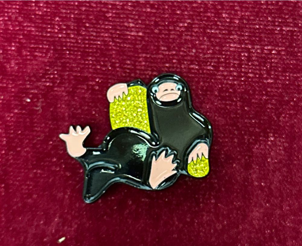 Avenger A - Black Widow - Hidden Disney