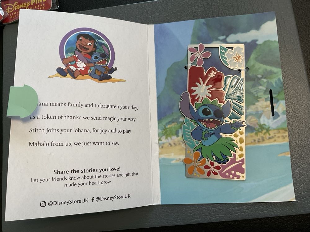 Stitch - Bookmark   pin collectible - Main Image 2