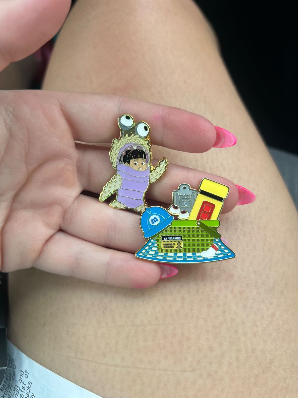 Pinpics | Free Disney Pin Trading Database