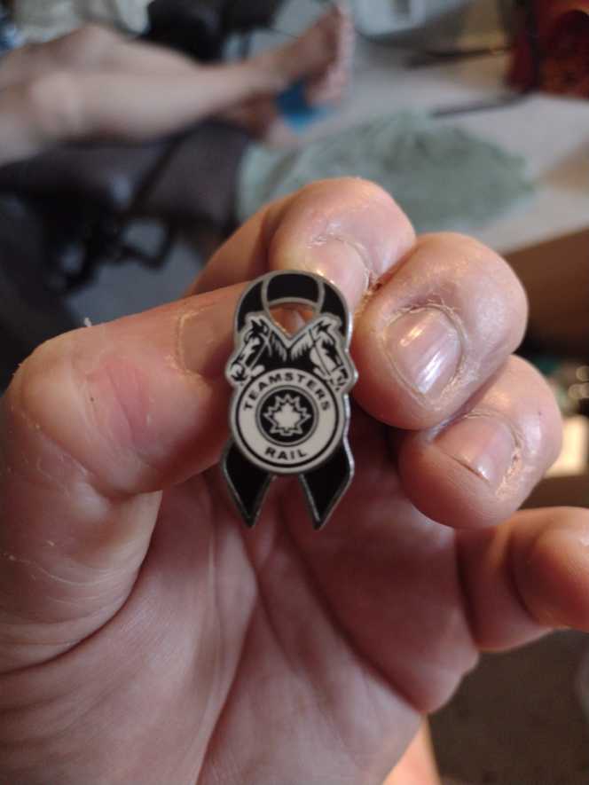 Disneyland Resort, Sully, Square