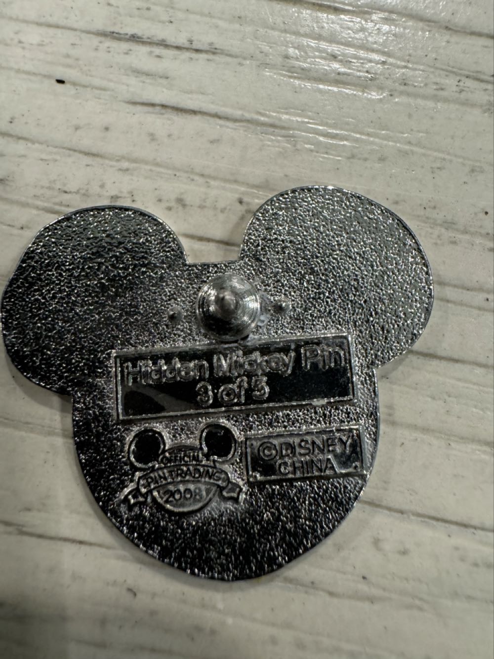 Mickey Mouse Head, Green  pin collectible - Main Image 2