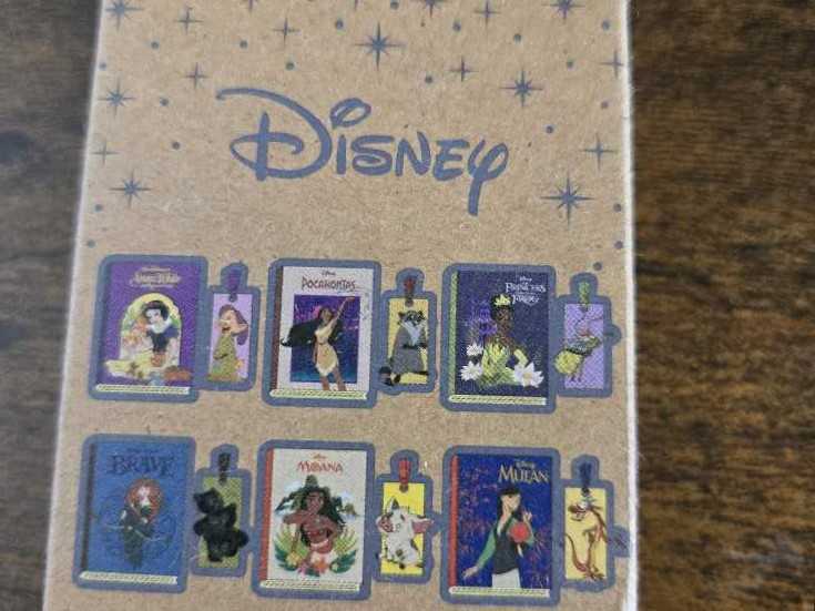 Princess Book - Enamal pin collectible - Main Image 2