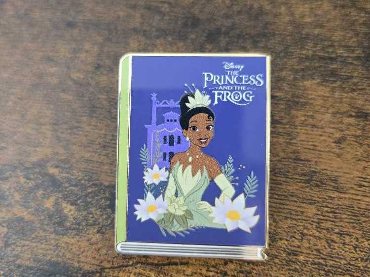 Princess Book - Enamal pin collectible - Main Image 3