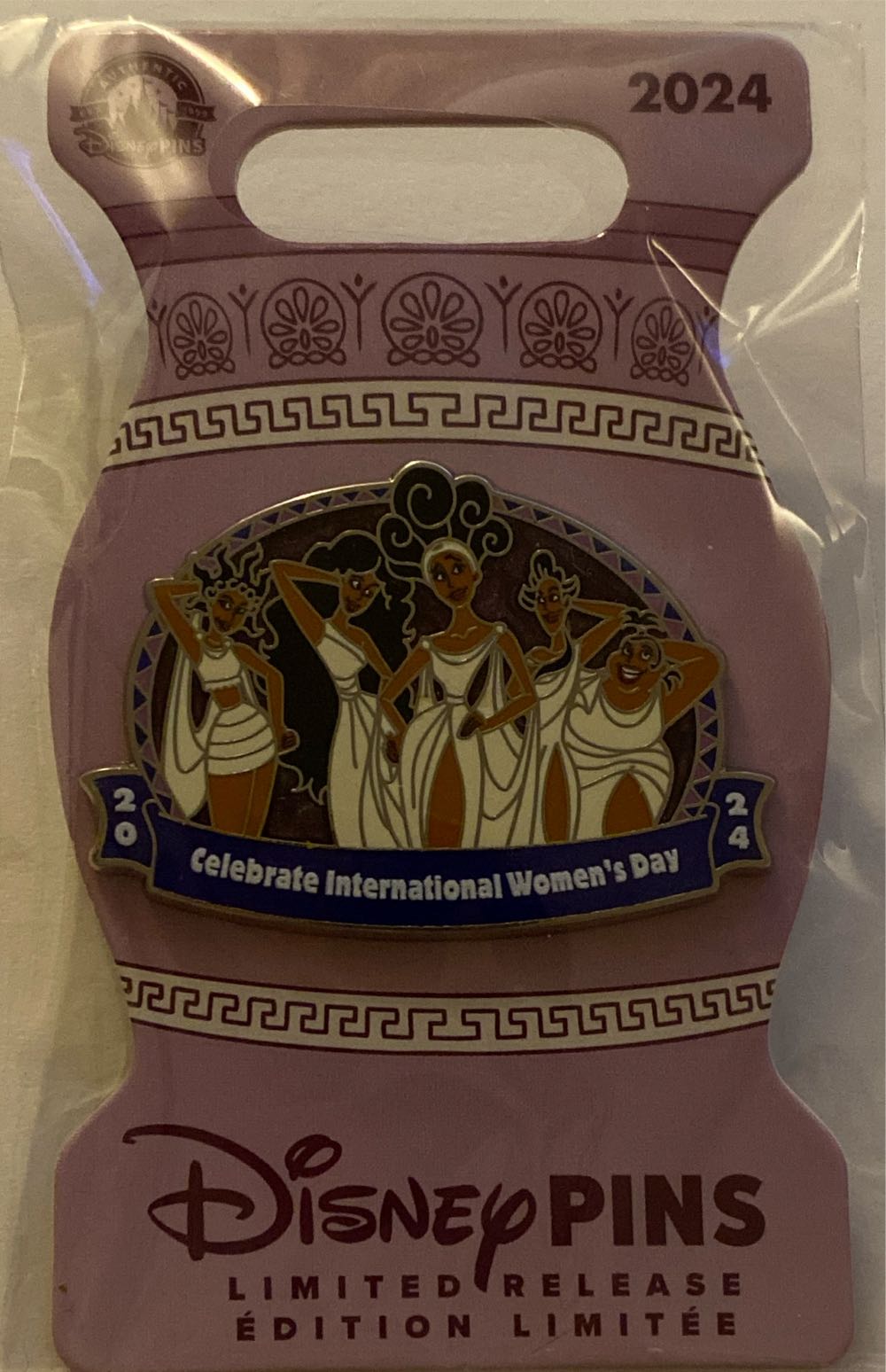 Mickey Ears Icon, Wilderness Lodge, 3 Triangles