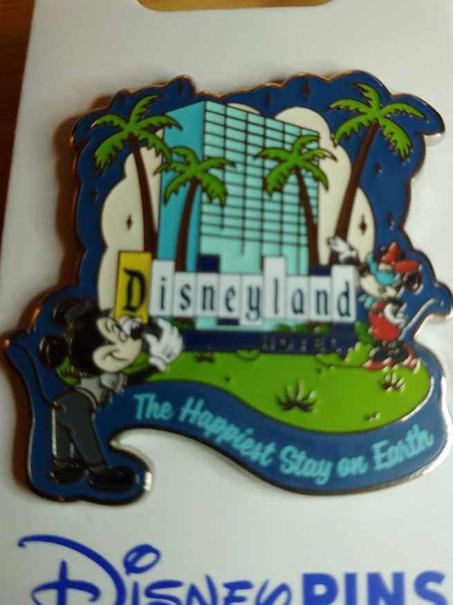 Disney Parks Pride Collection Rainbow Castle Lgbtq Flag Trading New