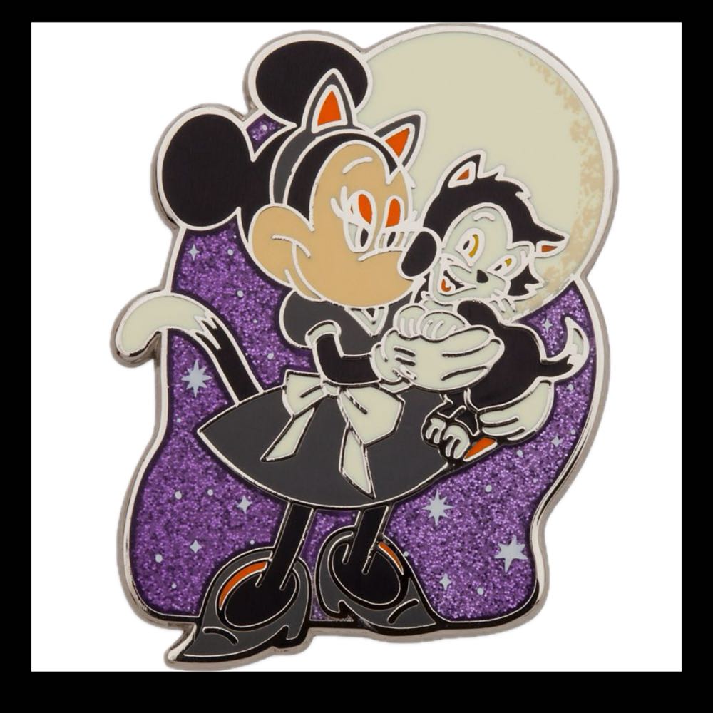 Hidden Mickey: 2008 Bowling Pin Villians - Ursula