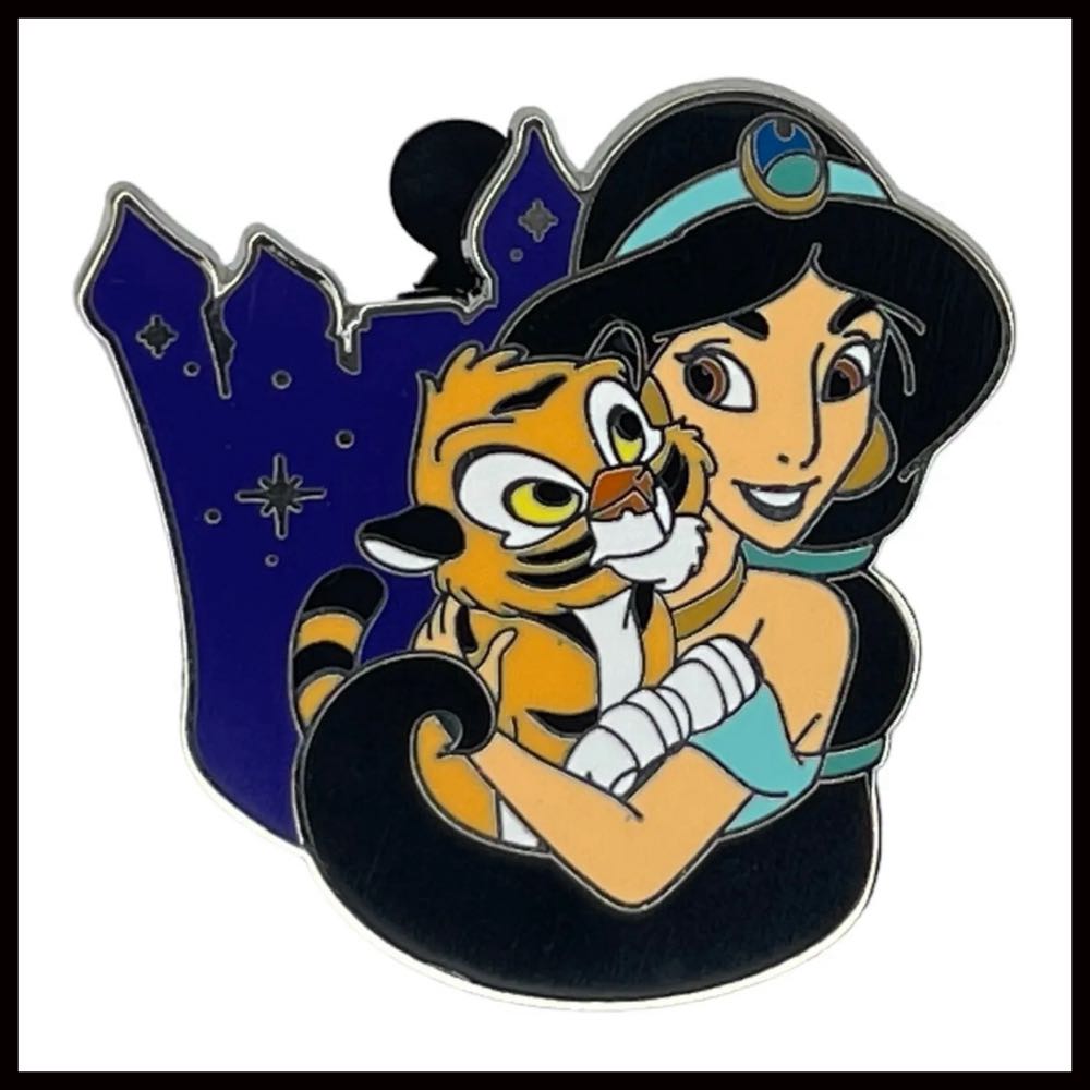 2007 Halloween Disneyland Jack Skellington On Tomb Stone Black Cat