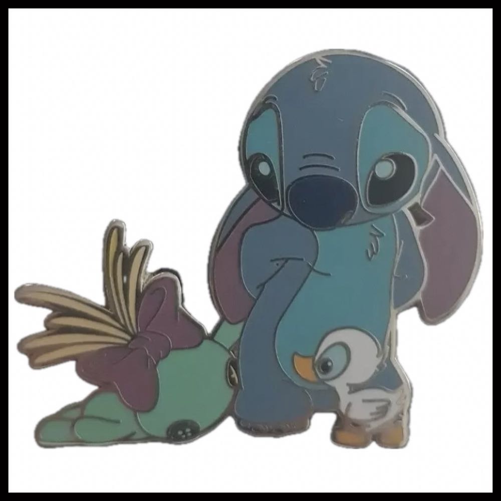 Stitch  pin collectible - Main Image 2